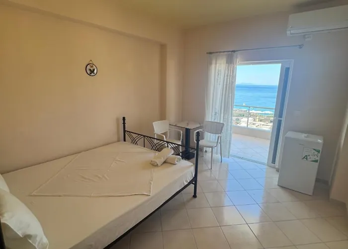 Eleonora & Kyriakos Himarë