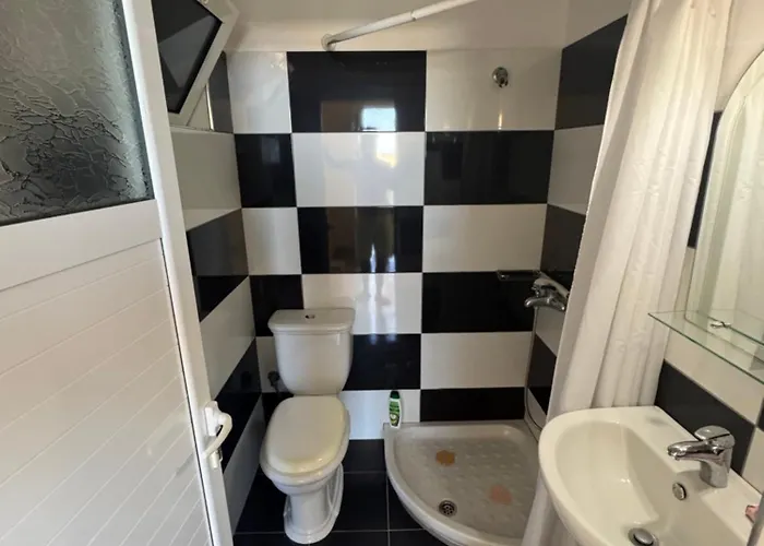 Eleonora & Kyriakos Himarë